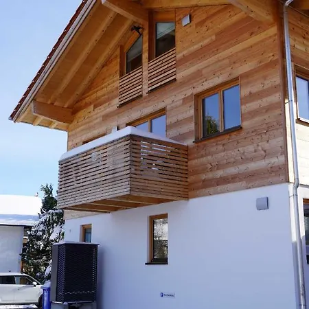 Eckmair Apartman *